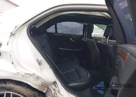 2014 Mercedes-Benz E 350 4Matic z USA, uszkodzony, nr VIN WDDHF8JB0EB078196